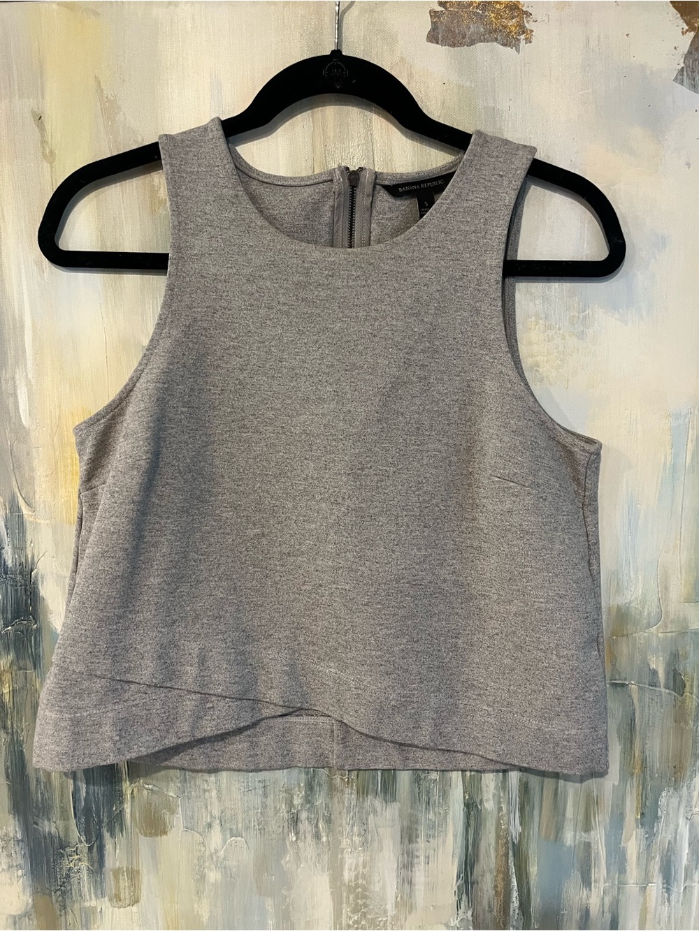 Banana Republic Gray Sleeveless Asymmetrical Hem Top Size Small